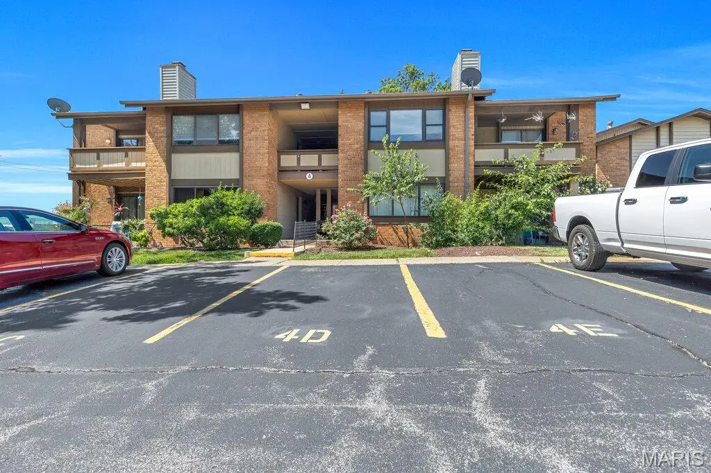 4 Fairways Circle #I, Saint Charles, MO 63303 - #1