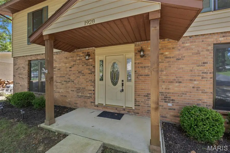 1928 Raintree Drive, Imperial, MO 63052 - Image #3