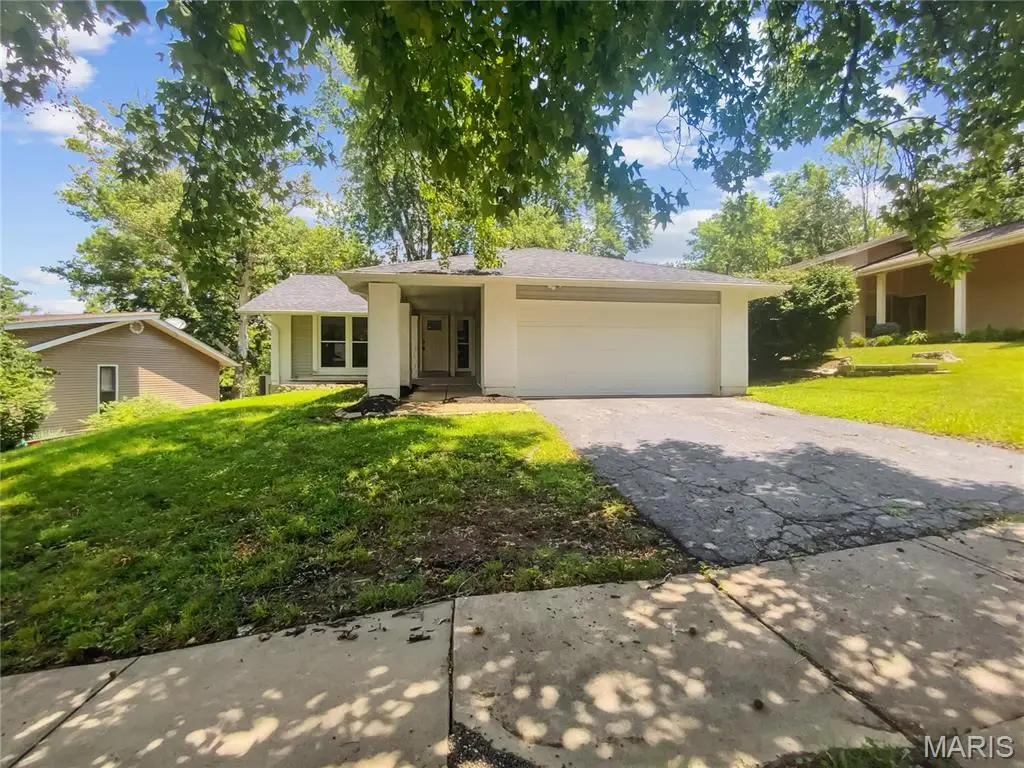 2234 Arborview Drive, Maryland Heights, MO 63043 - Image #1