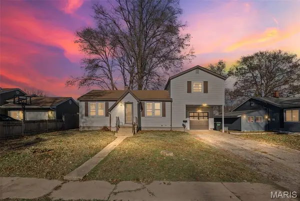 1017 W Green Street, Mascoutah, IL 62258