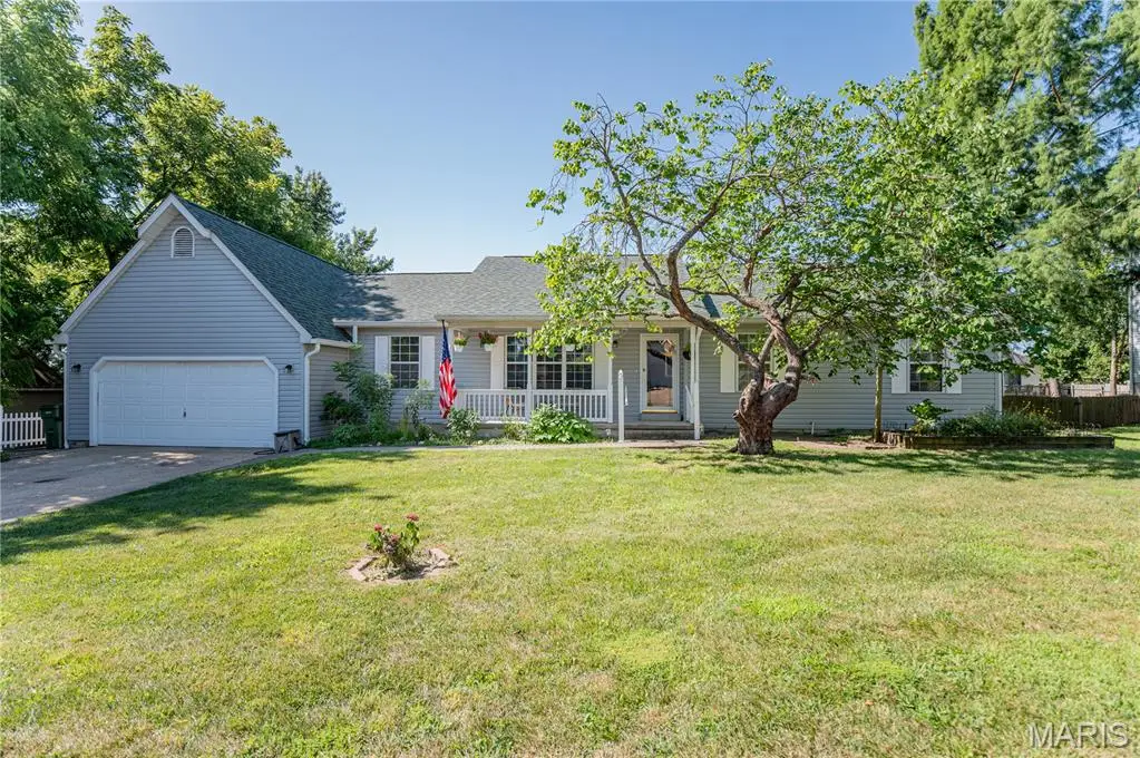 906 Pheasant Hill Drive, Rolla, MO 65401 - Image #1