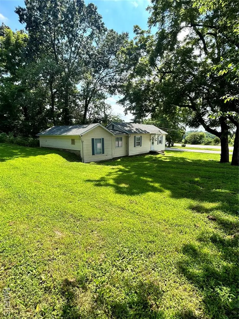 615 N Old Highway 66, Bourbon, MO 65441 - Image #3