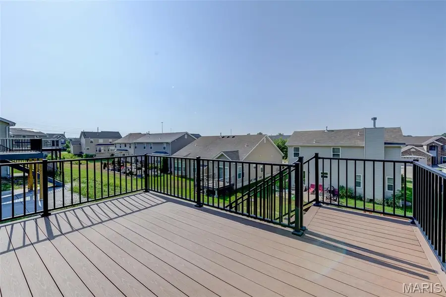 2025 Maryland Oaks Circle, Maryland Heights, MO 63146 - Image #2