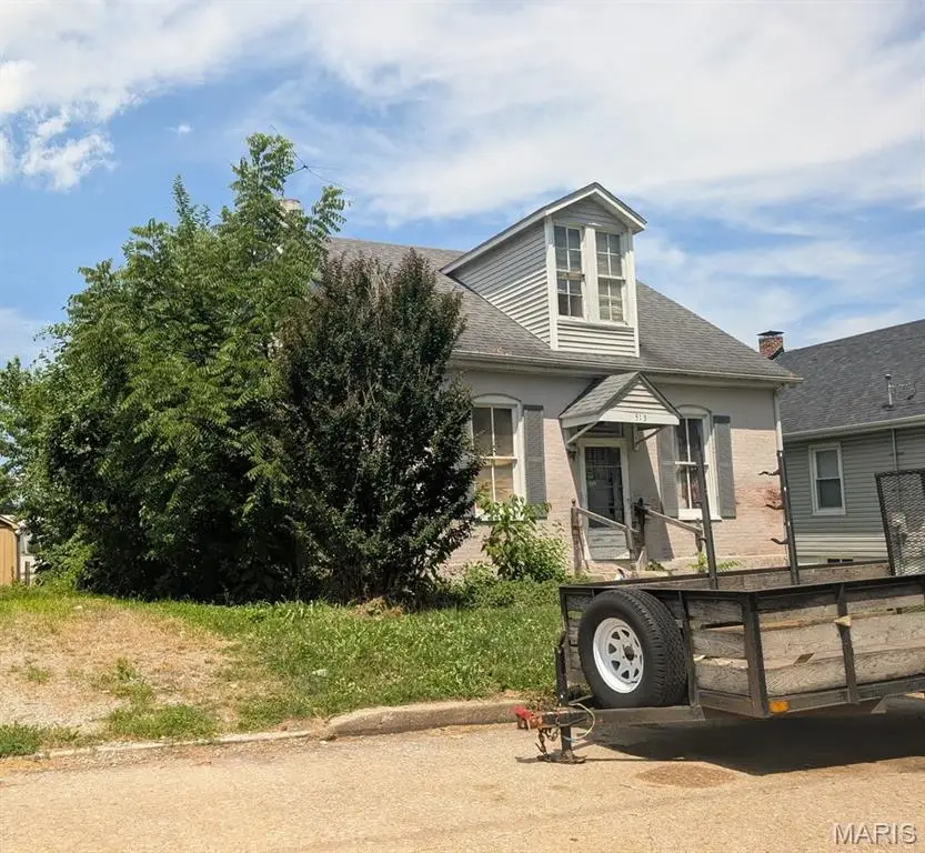 513 N Jackson Street, Belleville, IL 62220 - #2