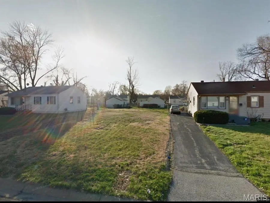 4325 Saint Regina Lane, Saint Ann, MO 63074 - Image #3