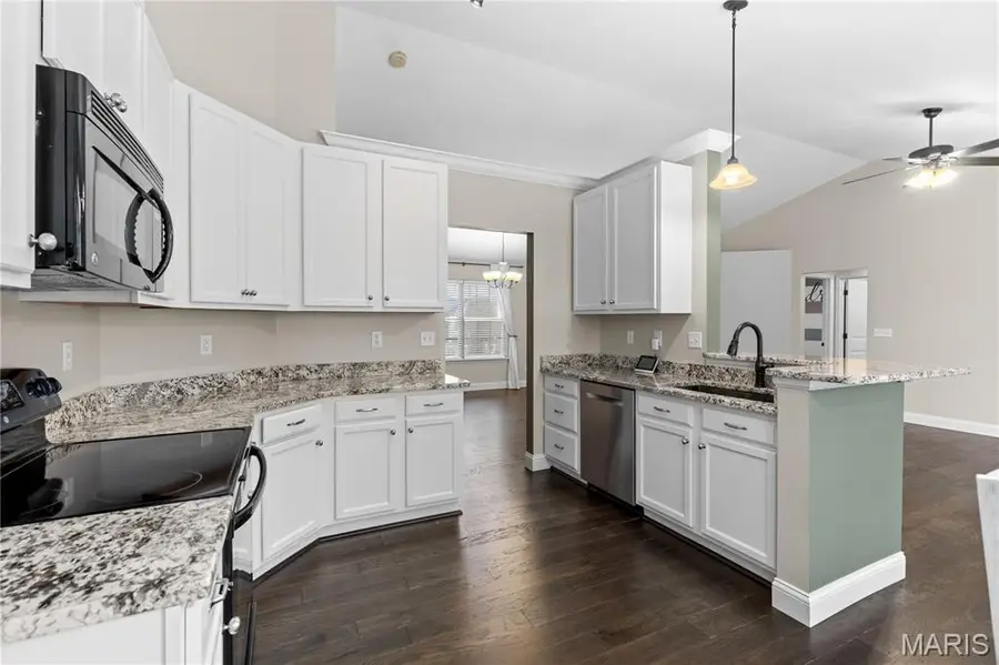 116 Central Park Avenue, Wentzville, MO 63385 - Image #2