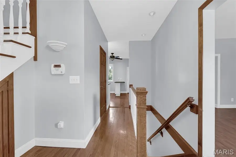 6522 Parkwood Place, Saint Louis, MO 63116 - Image #2