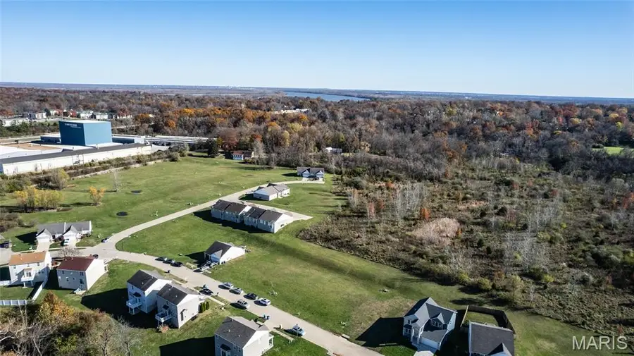 10940 John James Drive, Saint Louis, MO 63137 - Image #2