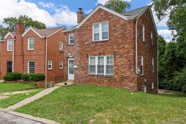 6629 Barken Avenue, Northwoods, MO 63121