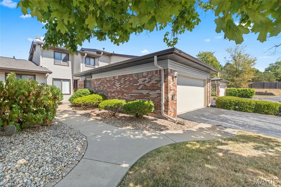 11515 Sandy View Drive, Saint Louis, MO 63146 - Image #3