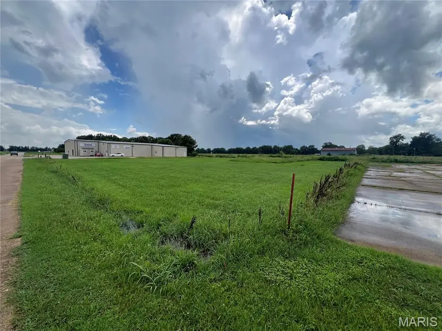 2335 Cheshire Blvd, Poplar Bluff, MO 63901 - Image #3