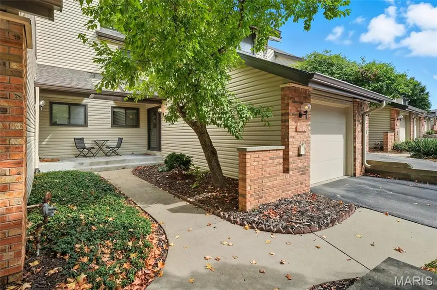 1838 Moonstone Drive, Saint Louis, MO 63146 - Image #2