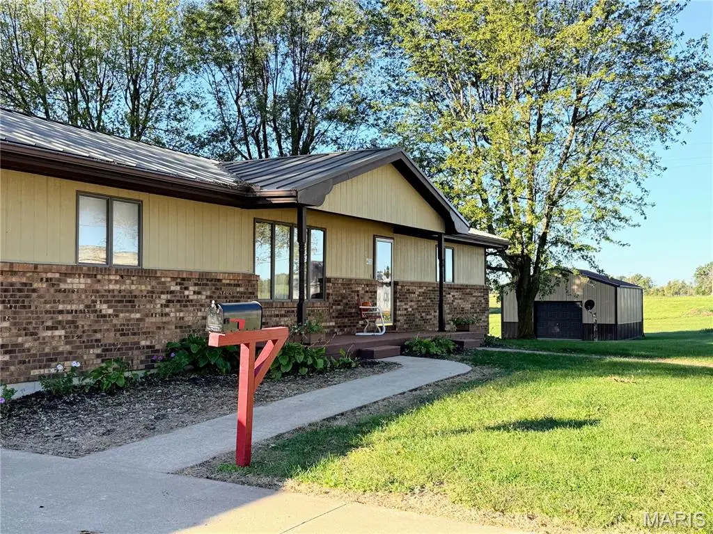 400 W Main, Novelty, MO 63460 - Image #1