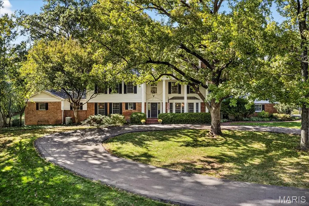 149 N Spoede Road, Creve Coeur, MO 63141 - Image #1