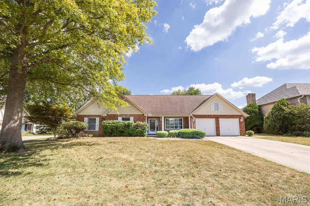 130 Hickory Lake, Belleville, IL 62223 - Image #1