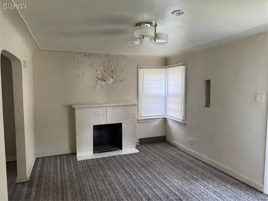 213 Henquin Drive, Ferguson, MO 63135 - Image #2