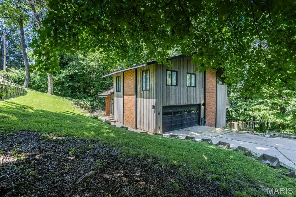 4810 Kaskaskia Trail, Godfrey, IL 62035 - Image #1