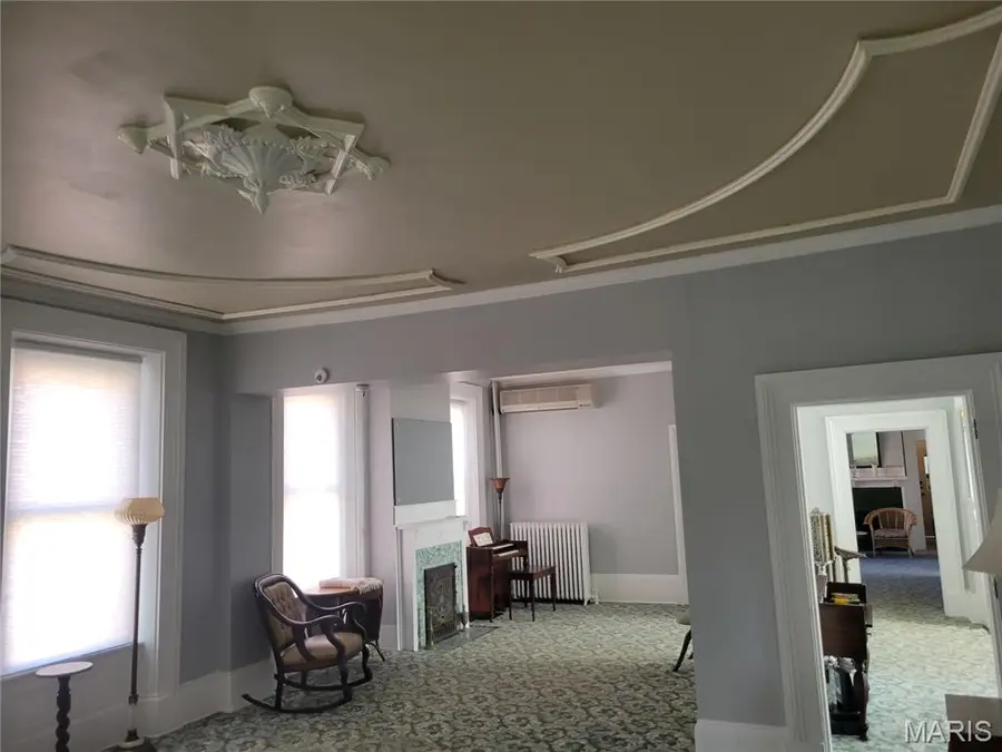 212 E Main Street, Carlinville, IL 62626 - Image #3