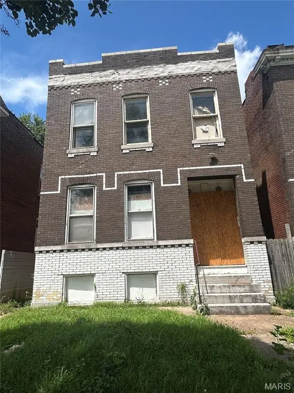 3715 Pennsylvania Avenue, St Louis, MO 63118