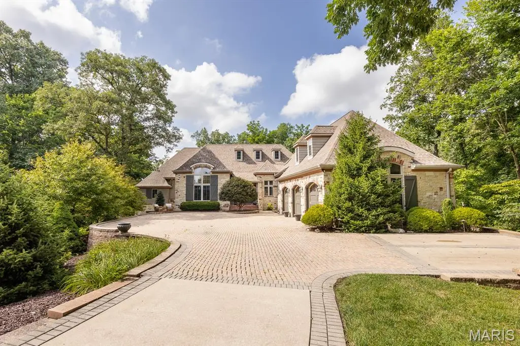 21 Raven Oak Drive, Shiloh, IL 62221 - Image #1