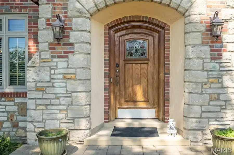 735 River Hills Drive, Fenton, MO 63026 - Image #2