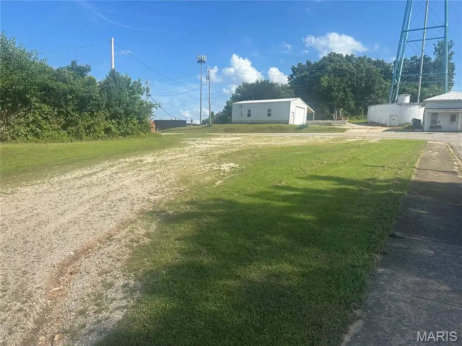 4 S Tower Street, Salem, MO 65560 - Image #2