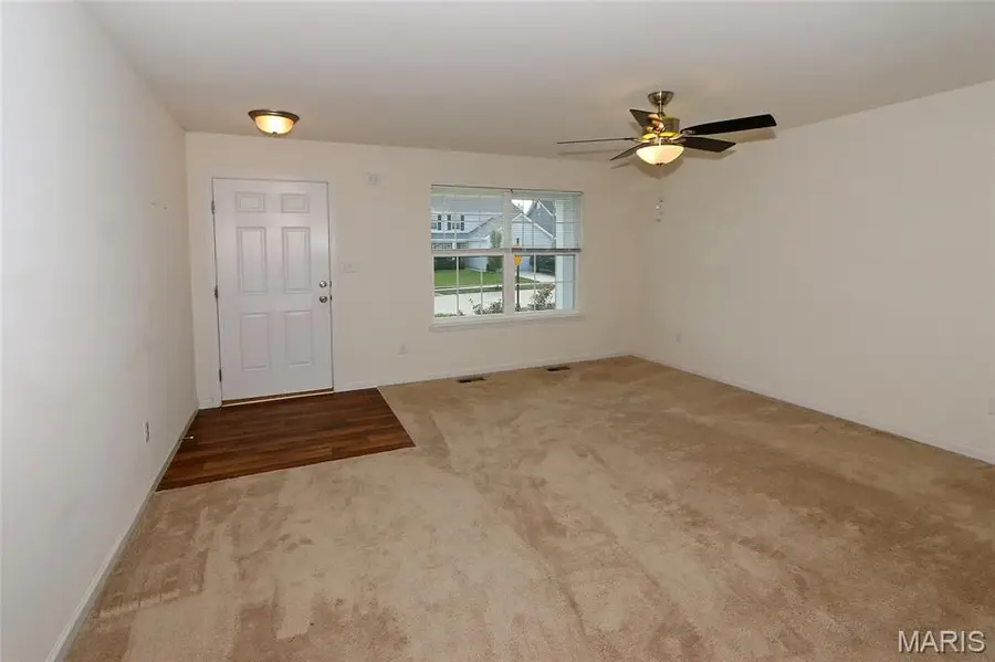 608 Palisades Drive, Saint Charles, MO 63301 - Image #3