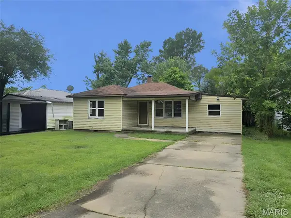 807 N Poplar Street, Dexter, MO 63841