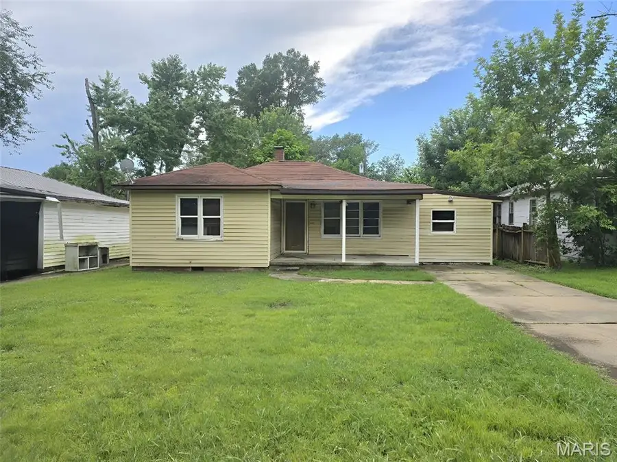 807 N Poplar Street, Dexter, MO 63841 - Image #2