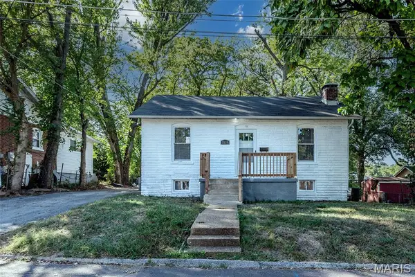 2529 Leslie Avenue, St Louis, MO 63114