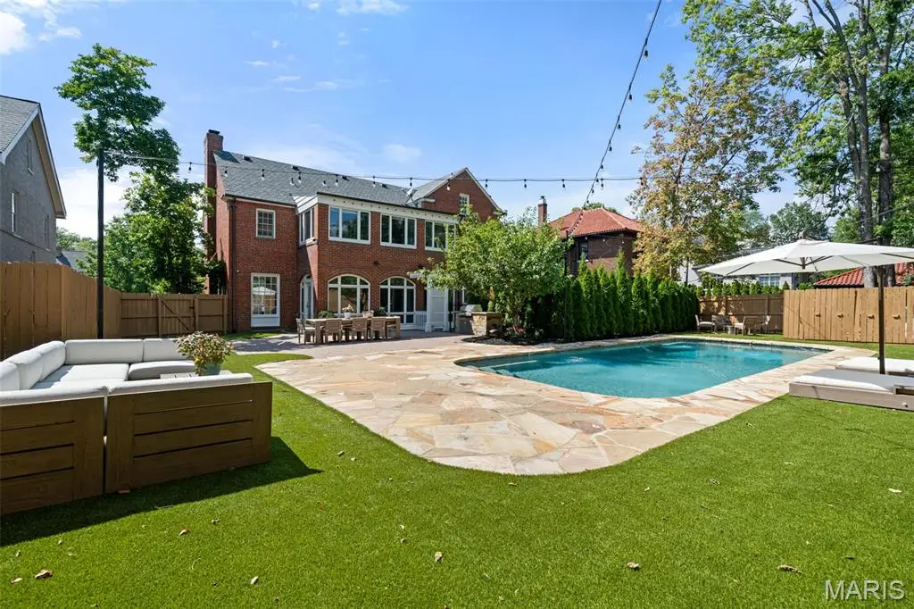 20 Ridgemoor Drive, Clayton, MO 63105 - #1