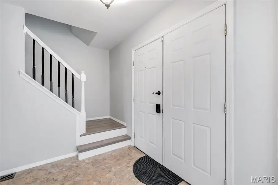 5116 Suson Oaks Court, Saint Louis, MO 63128 - #3