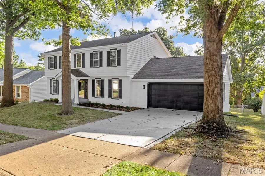 618 Shady Meadows Drive, Ballwin, MO 63011 - Image #2