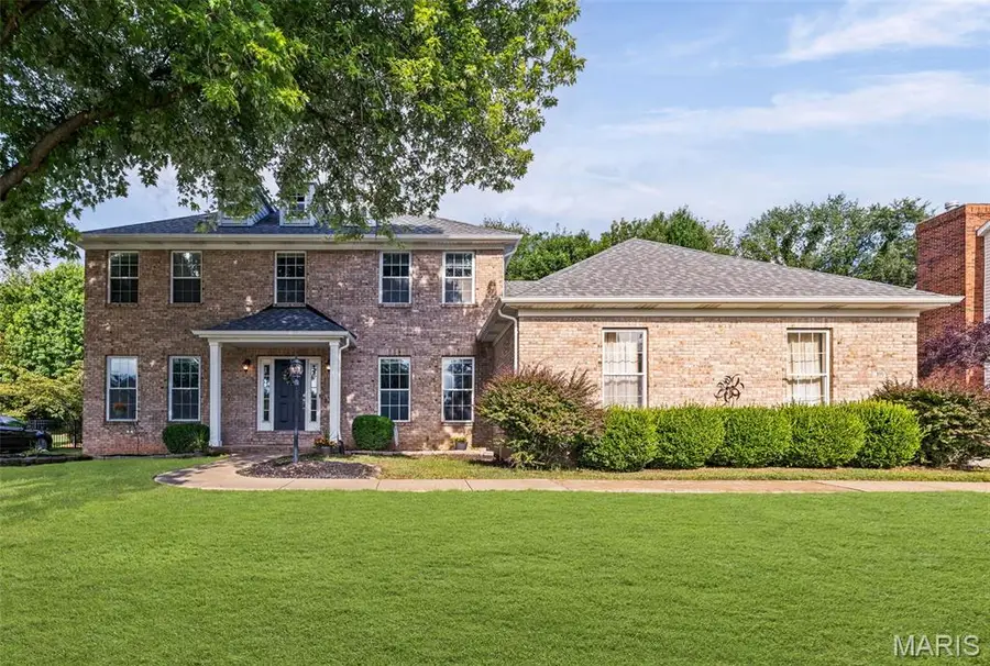 399 Valley View Drive, Edwardsville, IL 62025 - Image #2