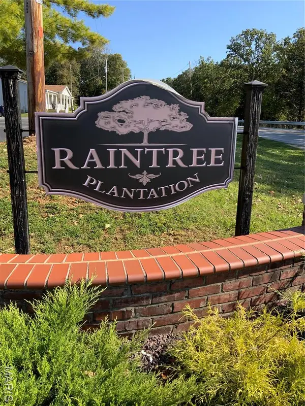 9862 W Vista Drive, Hillsboro, MO 63050