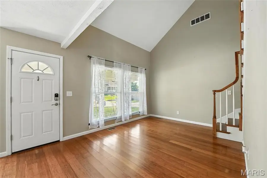 11263 Pineside Drive, Saint Louis, MO 63146 - Image #2