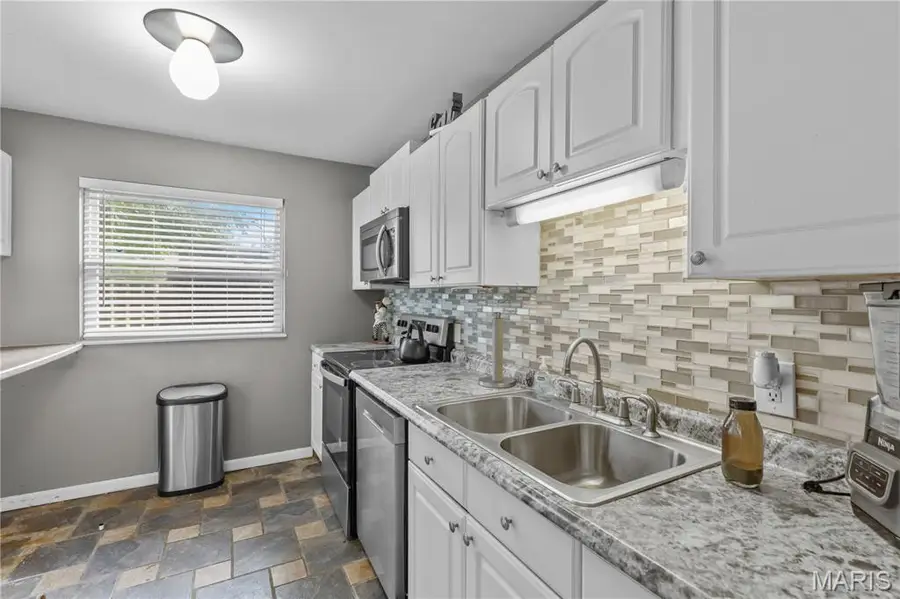 4159 Gallatin Lane #B, Bridgeton, MO 63044 - Image #2