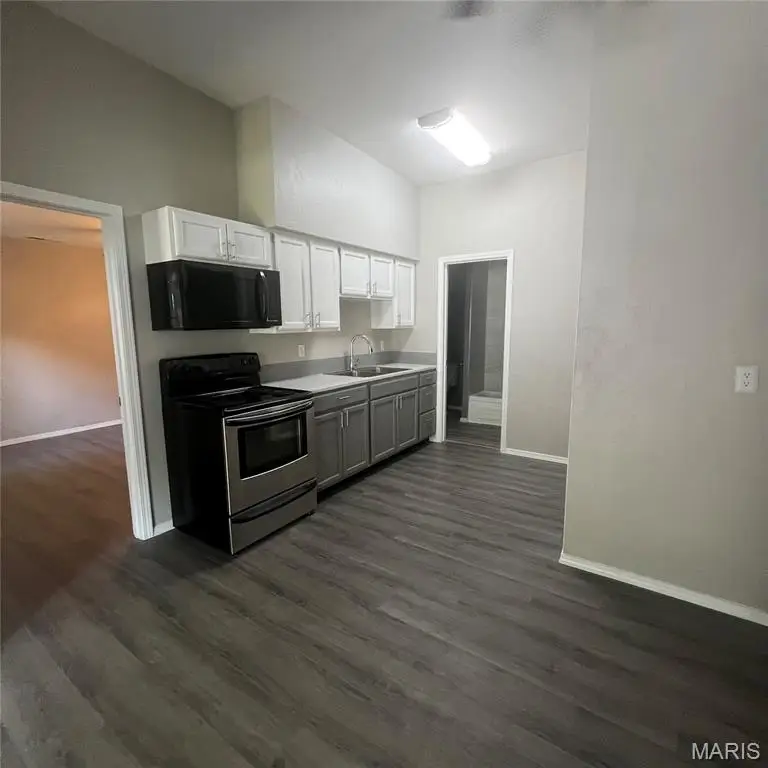 110 S 32nd Street, Belleville, IL 62226 - Image #3