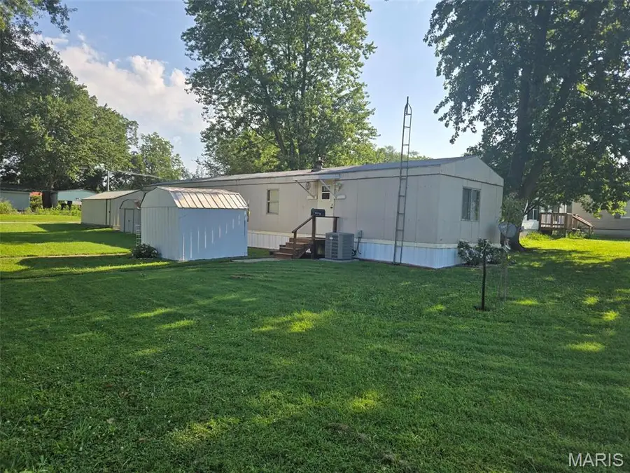 471 Methodist Street, Carlyle, IL 62231 - Image #2