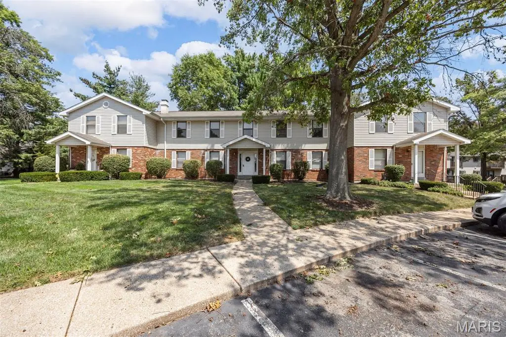 1885 High Sun Drive, Florissant, MO 63031 - Image #1