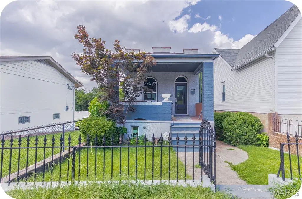 5335 Shaw Avenue, Saint Louis, MO 63110 - Image #1