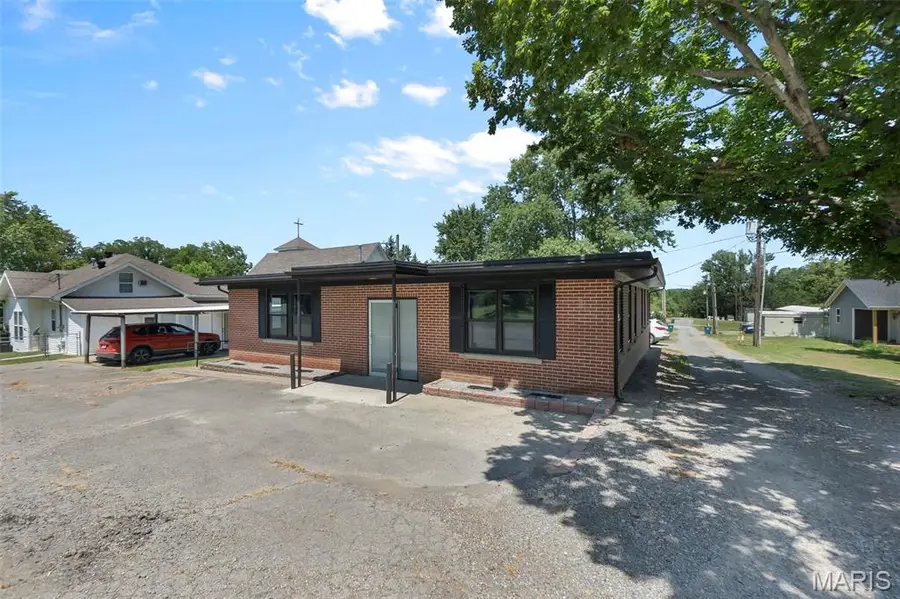 718 4th Street E, Scott City, MO 63780 - Image #3