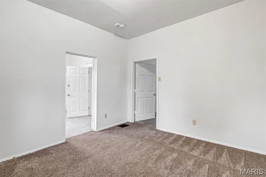 6835 Etzel Avenue, University City, MO 63130 - Image #3