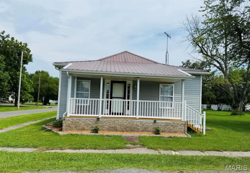 100 School Street, Wilsonville, IL 62093 - Image #1