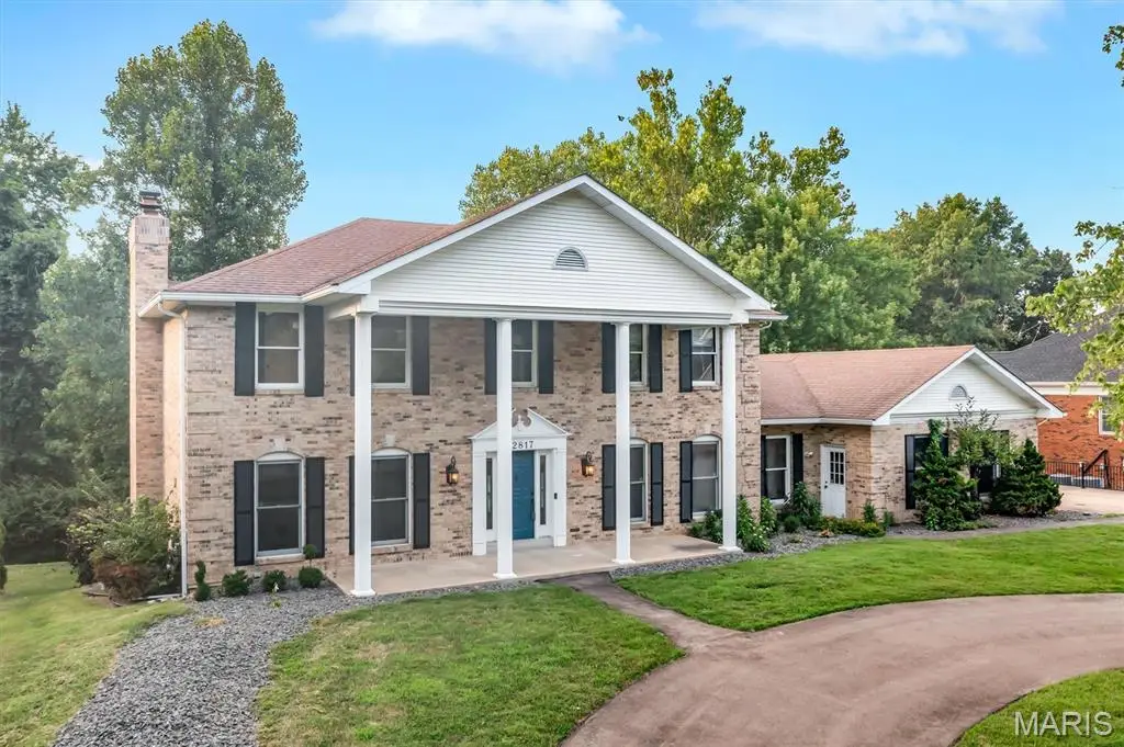 12817 Pointe Drive, Sunset Hills, MO 63127 - Image #1