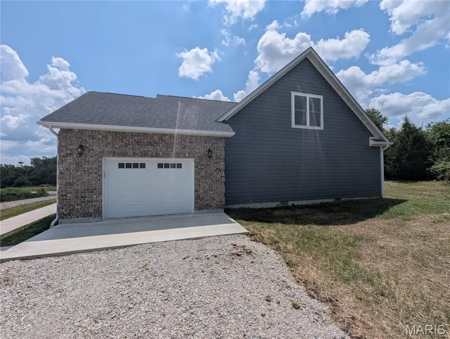 10012 Yellowstone Drive, Cadet, MO 63630 - Image #2
