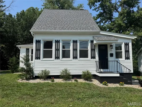 323 W Cleveland Avenue, Belleville, IL 62220