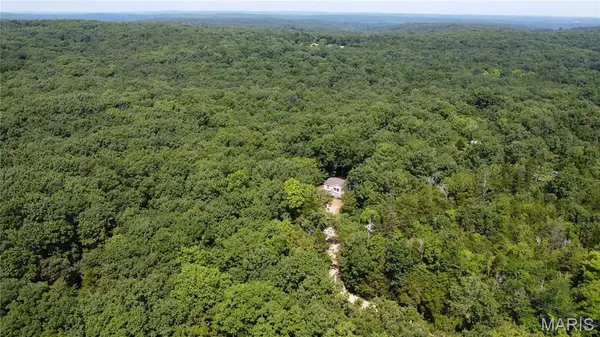 10021 Bugle Rd, Cadet, MO 63630