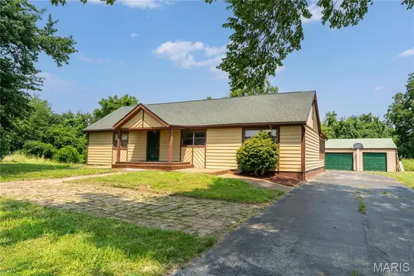 5171 Old Alton Edwardsville Road, Edwardsville, IL 62025