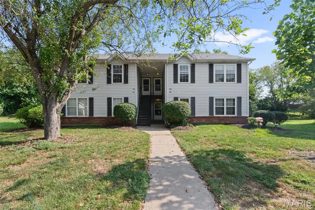 160 Old Buggy Ct Court #D, Saint Peters, MO 63304 - Image #1